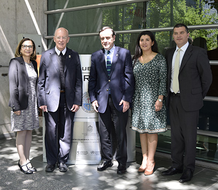 Isabel Catoni, Brother Peter Bray, Dr. Ignacio Sánchez, Dra. Lilian Ferrer y Alexis Sfeir