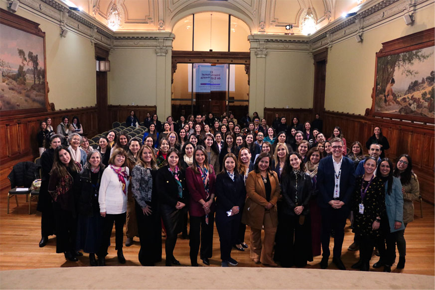 Escuela Enfermería UC y UC CHRISTUS realizan jornada con enfoque en innovación y liderazgo